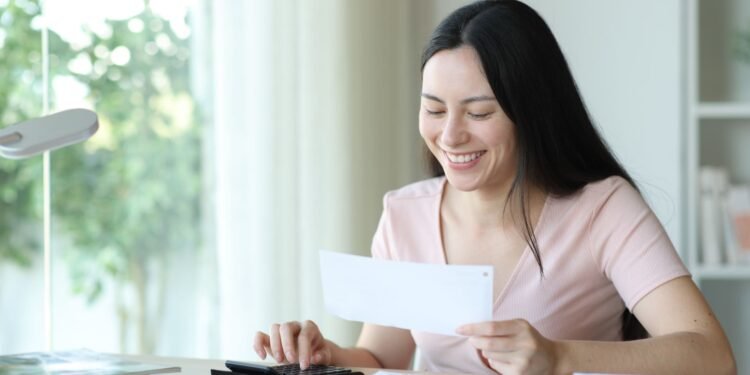 Average IRS tax refund is up 10.9%, latest filing data shows