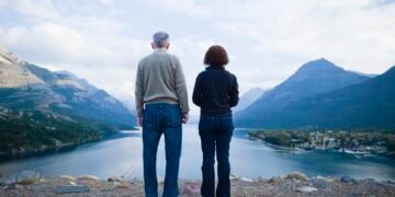 Belle Burden's 'Strangers' highlights financial red flags for women