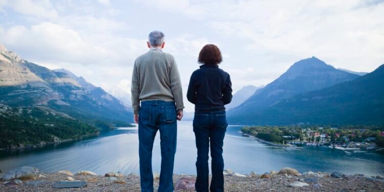 Belle Burden's 'Strangers' highlights financial red flags for women