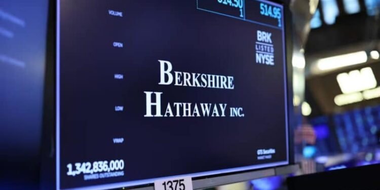 Berkshire Hathaway resumes buybacks for first time since 2024 as CEO Greg Abel also buys stock