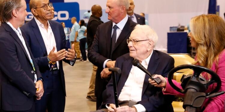 Berkshire Hathaway shares drop 5% after poor fourth-quarter results