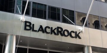 BlackRock boss Larry Fink paid $37.7m after ‘historic’ last quarter