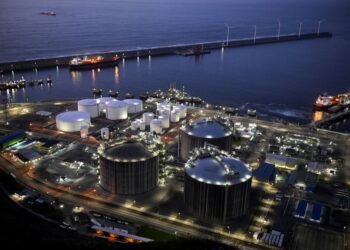 Brent oil futures climb above $100 on continued disruption to Strait of Hormuz traffic