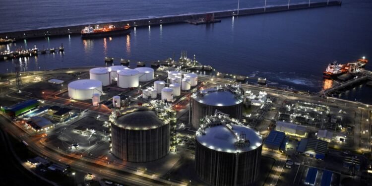 Brent oil futures climb above $100 on continued disruption to Strait of Hormuz traffic