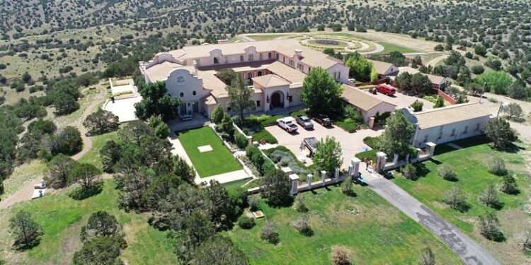 Brothers of Epstein accuser Virginia Giuffre visit New Mexico ranch, demand unredacted documents