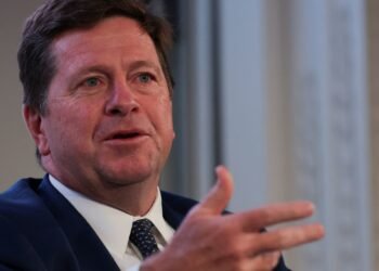 Former SEC chair Jay Clayton says regulators would scrutinize trading ahead of Trump post