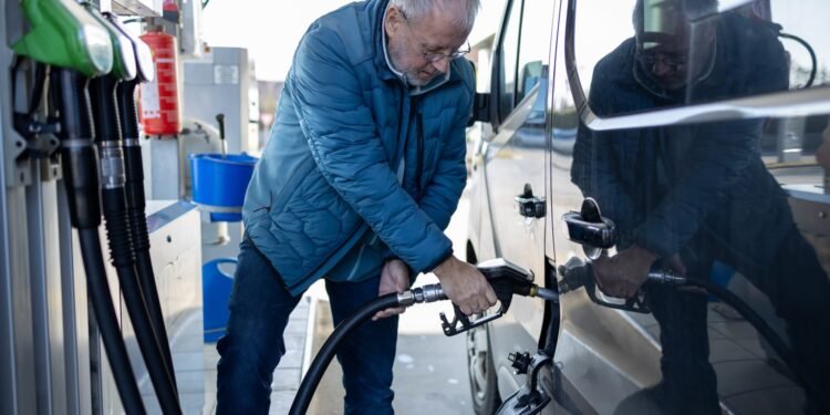 High oil prices may affect 2027 forecast