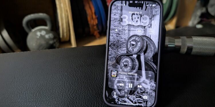 How I Use My iPhone's Focus Modes to Stop Getting Distracted at the Gym