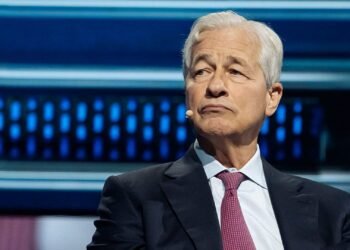 JPMorgan reins in lending to private credit firms, marks down software loans