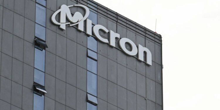 Micron’s stock falls further, but this analyst says bears are missing the point