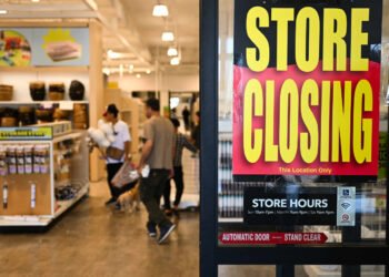 Moody’s says a recession will be hard to avoid if oil prices stay elevated for even a few more weeks