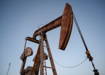 Oil jumps above $115/bbl after attacks on Mideast energy assets multiply