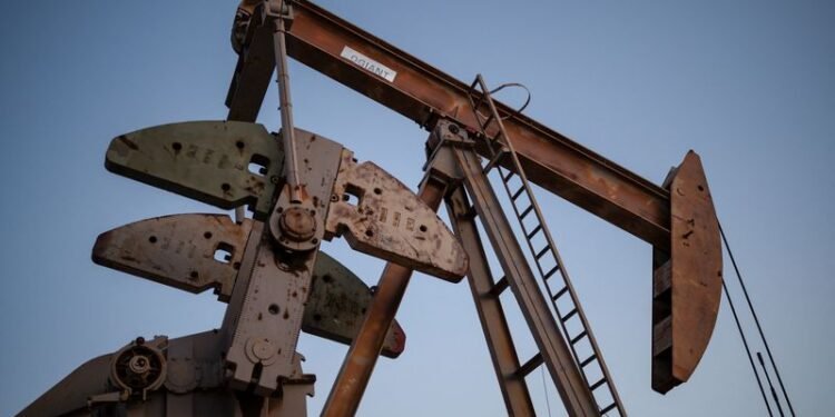 Oil rises as markets assess supply risk after Iran denies US talks