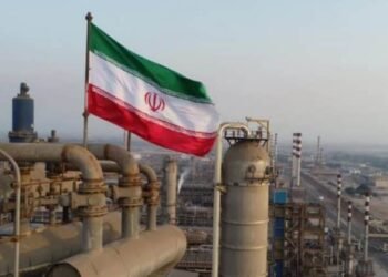 Oil tops $90 for the first time as Iran tensions deepen