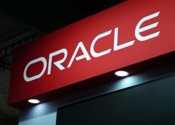 Oracle’s stock rises as AI demand spurs an earnings milestone not seen in 15 years