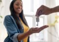 Single women first-time homebuyers' income beats solo men