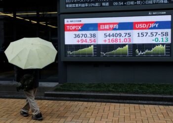 Stocks skid to four-month low as oil shock spooks investors