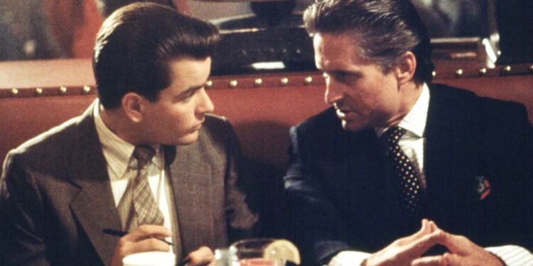 The ‘smart money’ on Wall Street hates these bonds — but they may be a golden buying opportunity for you