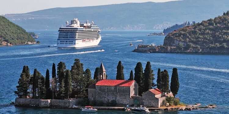 This New Luxury Cruise is Swapping Mass Tours for Hyperlocal Excursions