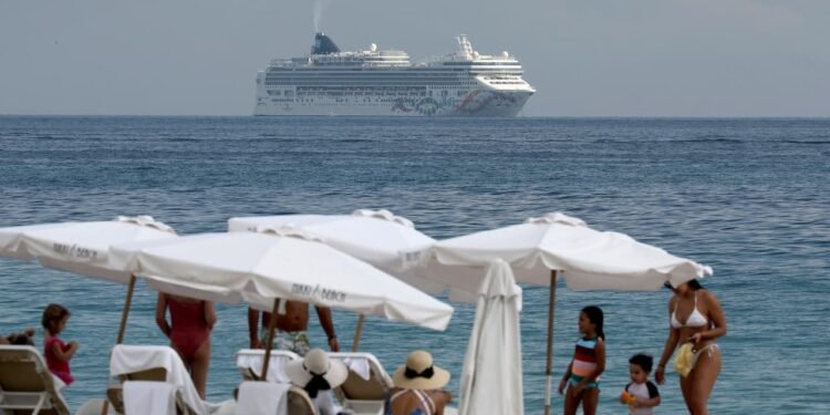 Travel stocks are among the biggest gainers as Trump teases Iran talks