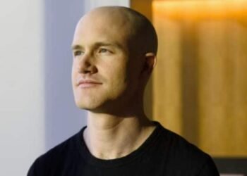 Trump held private meeting with Coinbase CEO Brian Armstrong before urging banks to support crypto bill