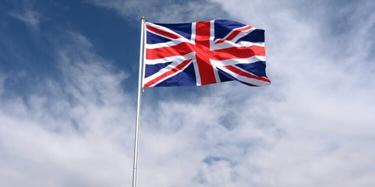 UK insurers pile £350bn into private credit sector