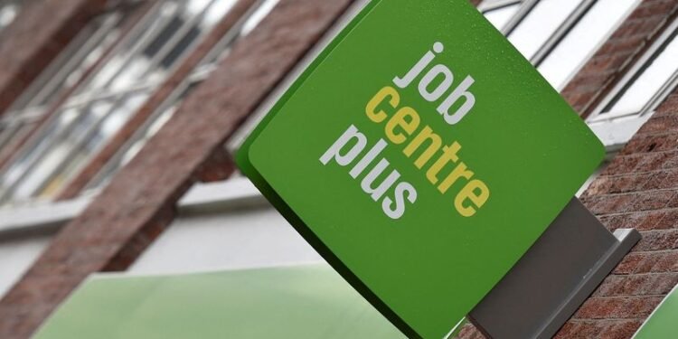 UK recruiters see signs of jobs downturn easing