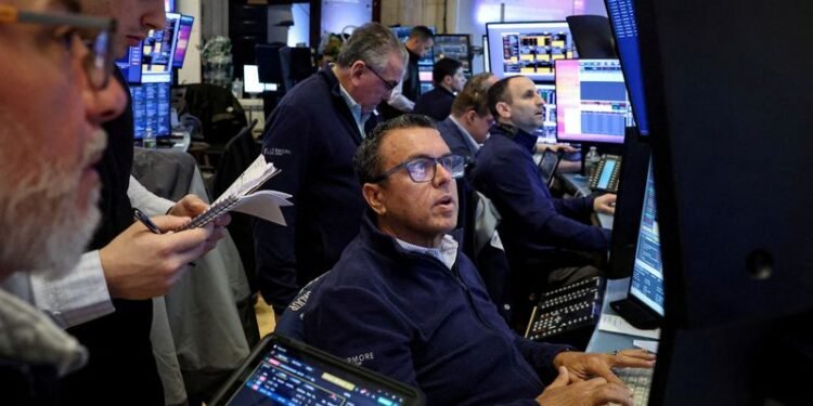 US, European stocks fall as Iran war drives oil rally, bond selloff