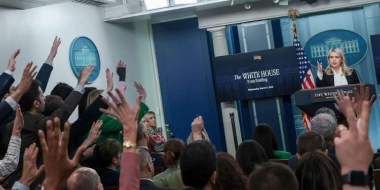 White House halts security bulletin warning of Iran-related threats