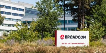 Why Broadcom’s earnings report has Wall Street so upbeat on a bad day for chip stocks