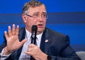 World has 'never experienced' refining margins like this