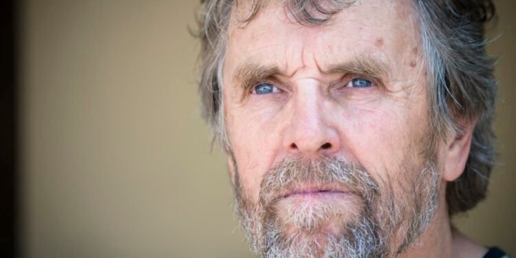 ‘I have no savings’: I’m inheriting $400,000. I’m 64 with $900 in Social Security. What should I do?