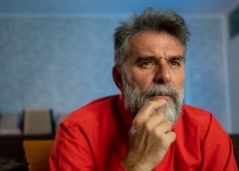 ‘It feels slimy’: My friend offered to be my adviser, but didn’t tell me he’s paid to push financial products. Can I trust him?