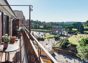 7 Rome Airbnbs Where You Can Wake Up to Views of the Colosseum