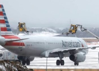 American Airlines says it’s not interested in merging with United. One analyst sees consolidation elsewhere.