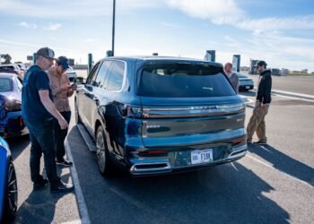 Americans would love this $25,000 hybrid SUV — but it’s not available here yet