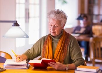 Annuity sales are booming — but not the ones best for lifetime income