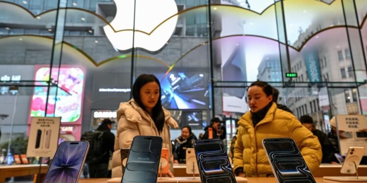 Apple is defying a global smartphone slump, as shown through this first-time feat