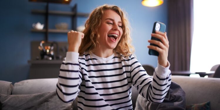 Average tax refund is 11% higher, latest IRS filing data shows