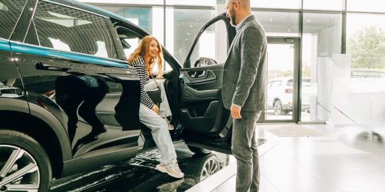 Car loan terms stretch as vehicle prices remain high