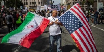 Ceasefire odds drop sharply amid escalating US-Iran tensions and military strikes: FT