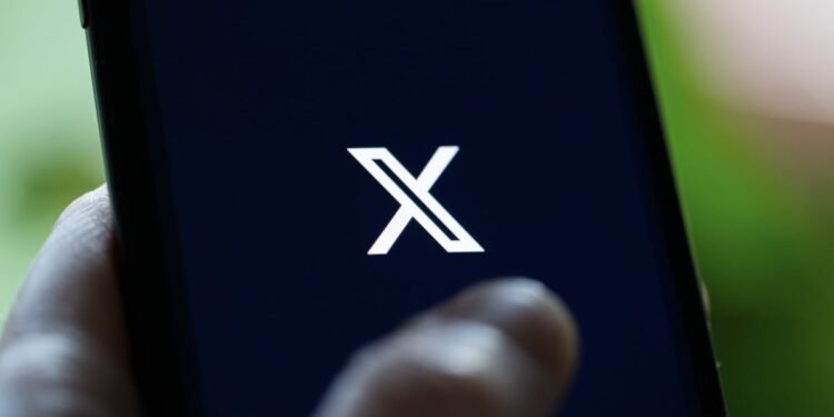 Elon Musk's XChat Claims to Offer 'Private' Messaging (but Is Reserving the Right to Collect Your Data)