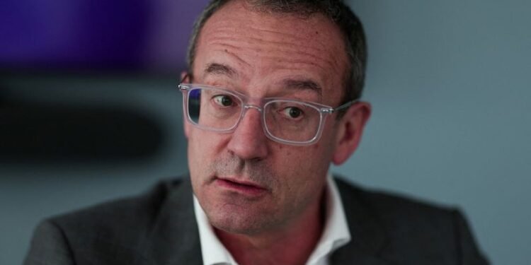 Eutelsat CEO says US demand holds despite SpaceX push to curb European rivals 