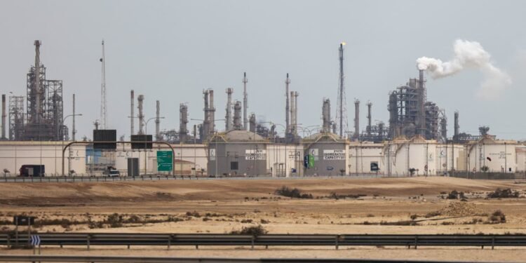 Exxon and Shell reveal production hit from Iran war