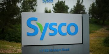 Food distributor Sysco misses quarterly sales estimates as dining-out demand cools