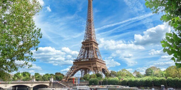 French weather forecast office files police complaint following suspicious Polymarket bets