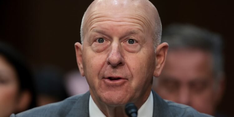 Goldman Sachs bond traders stumbled as Wall Street rivals thrived