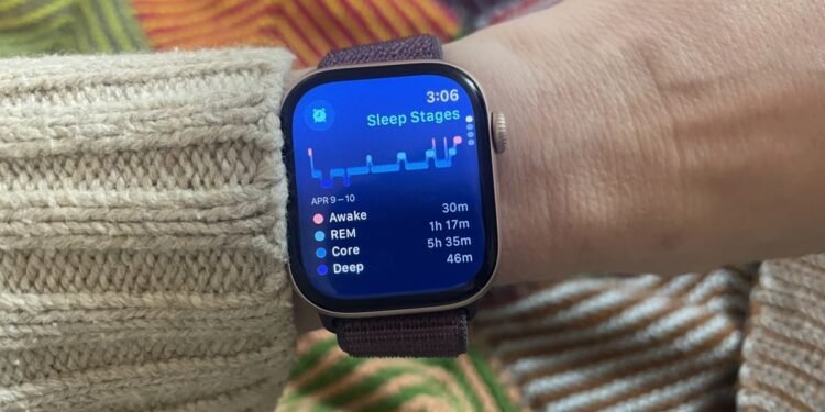 Here's What 'Core Sleep' Really Means, According to Your Apple Watch