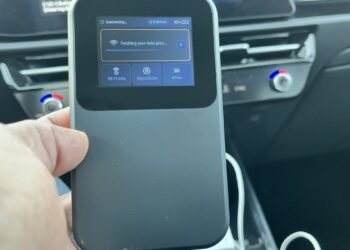 I Keep This Solis Pocket Wifi in a Travel Bag, and You Should Too