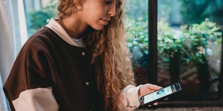 IRA contributions hit new record, driven by Roth enthusiasm and Gen Z